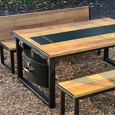 Vuestro The Montana Grill Table 1.8m